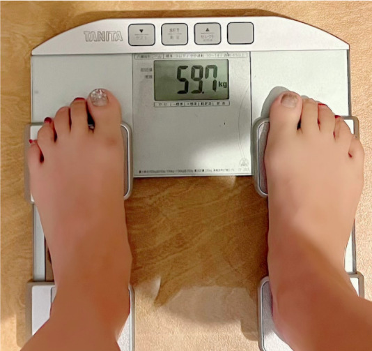 華原朋美の現在体重の体重計