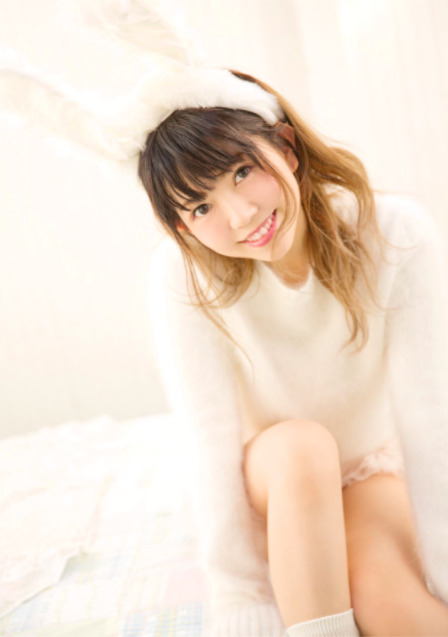 牧野由依うさ耳