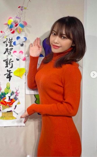 石川あんなのニット姿
